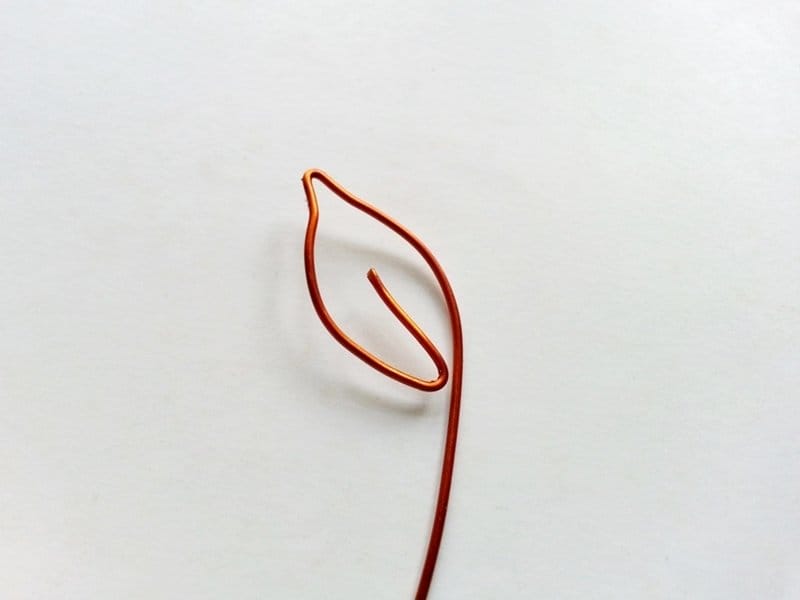 How to Make Tulip Bookmarks with Wire (Easy 6 Steps)