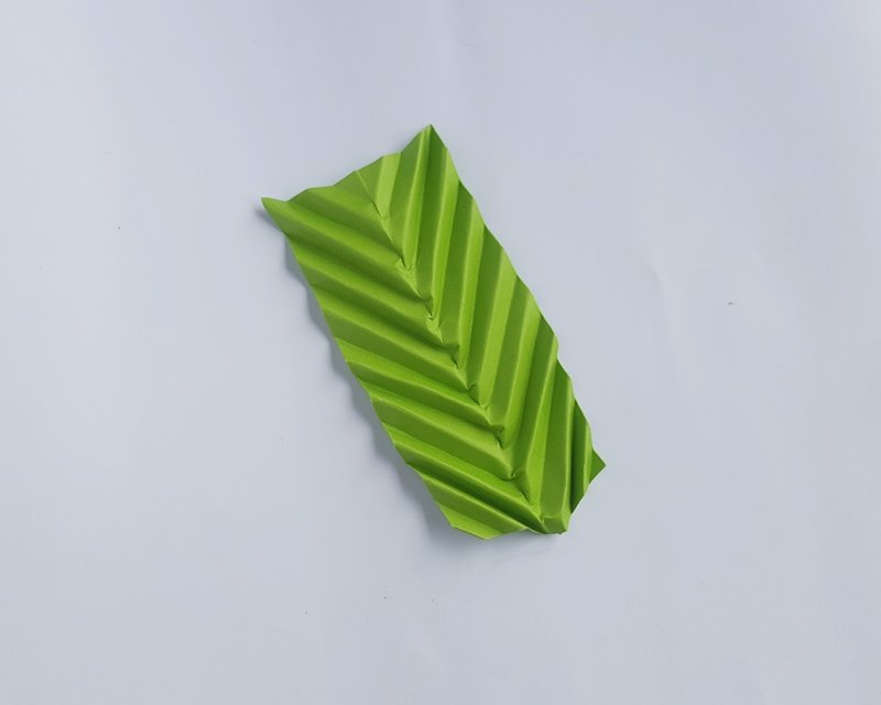 Step 7 - How to Make Easy Origami Leaves (for Beginners)