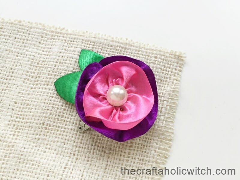 How to Make Flowers Using Satin Ribbon