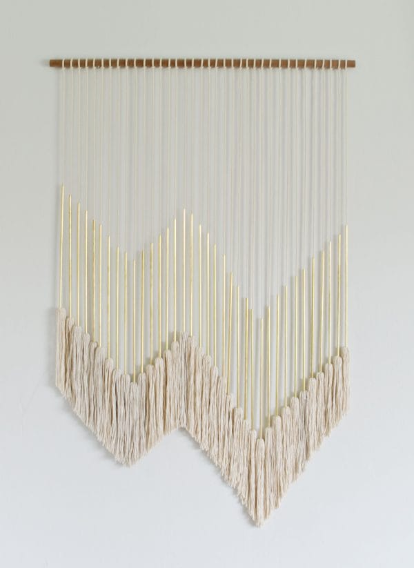 12 Beautiful DIY Modern Yarn Hanging