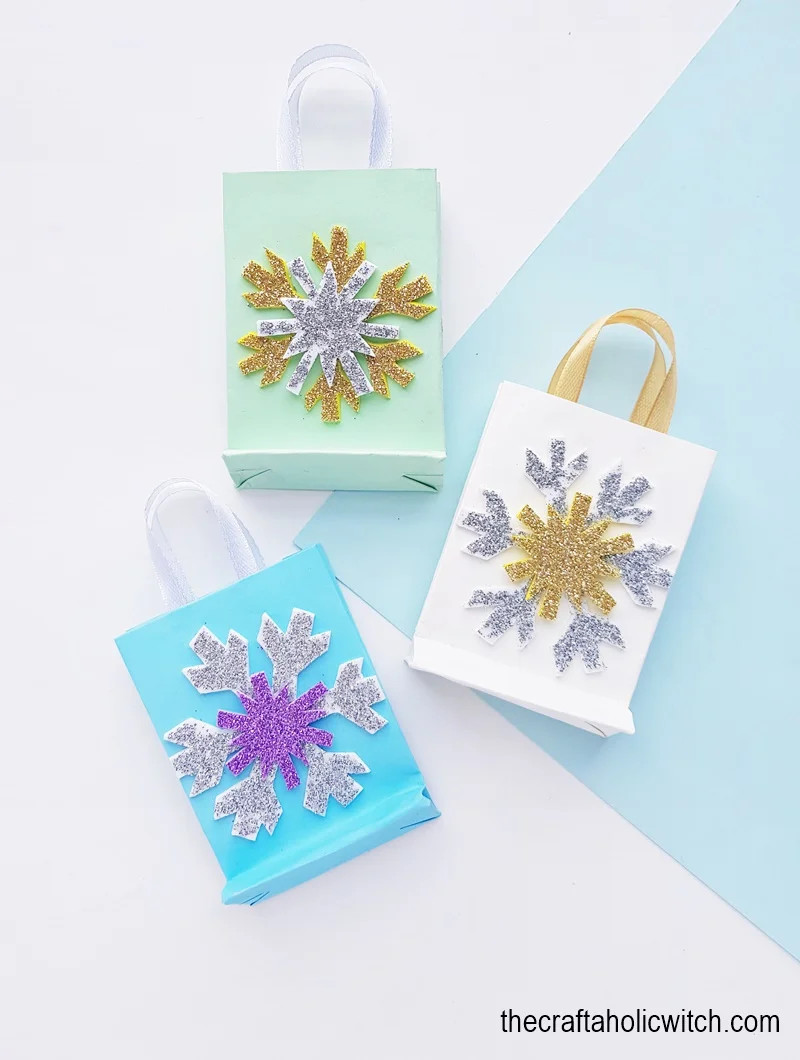 How to Make a Gift Bag out of Paper 