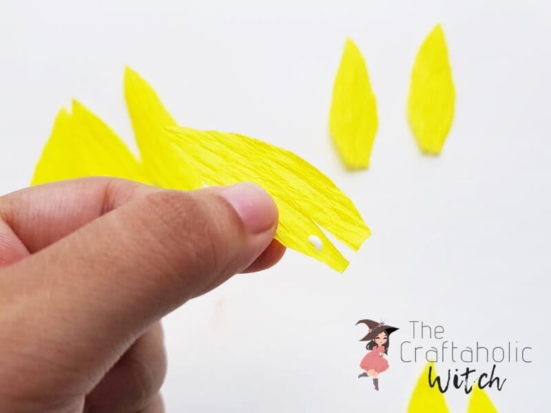 step 2: how to make crepe paper sunflower