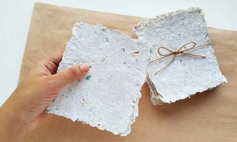 How To: Beautiful Handmade Paper in Custom Colors - Make