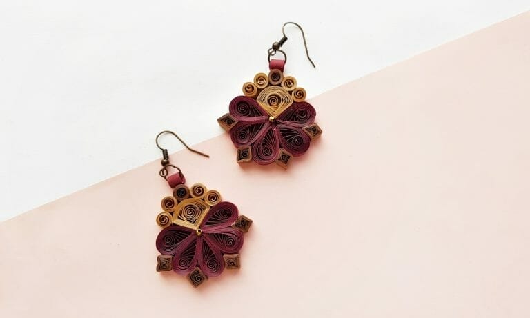 How to Make Pretty Quilled Paper Earrings