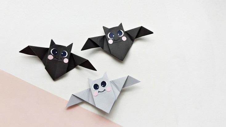 Bat Finals 1 - 16 Spooky Halloween Origami Projects with Complete Tutorials