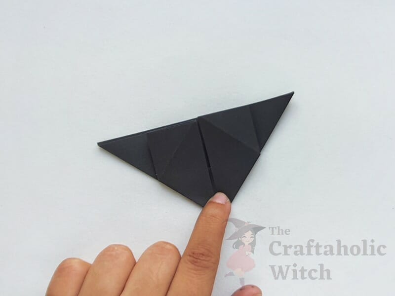 flatter the pattern of paper bat 