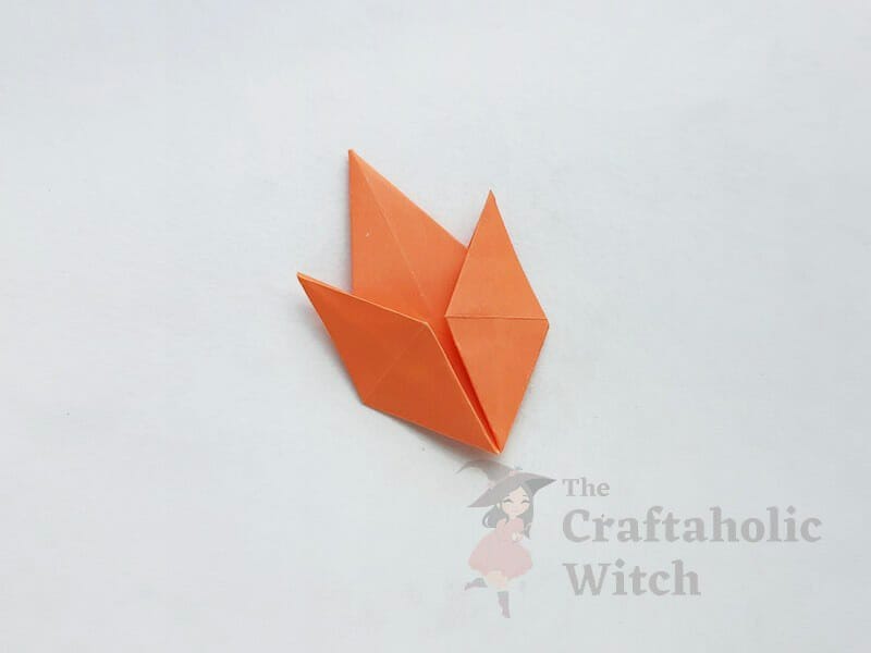 Folding origami maple leaf: Step 11
