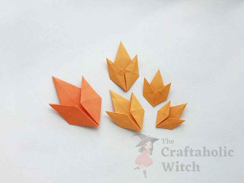Folding origami maple leaf: Step 12