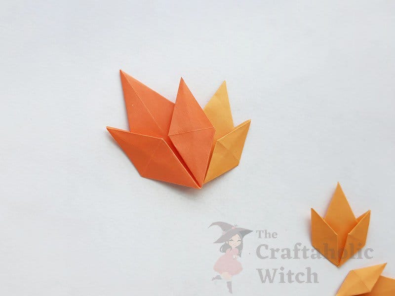 Folding origami maple leaf: Step 14