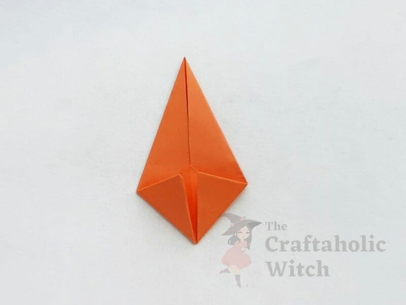 Folding origami maple leaf: Step 4