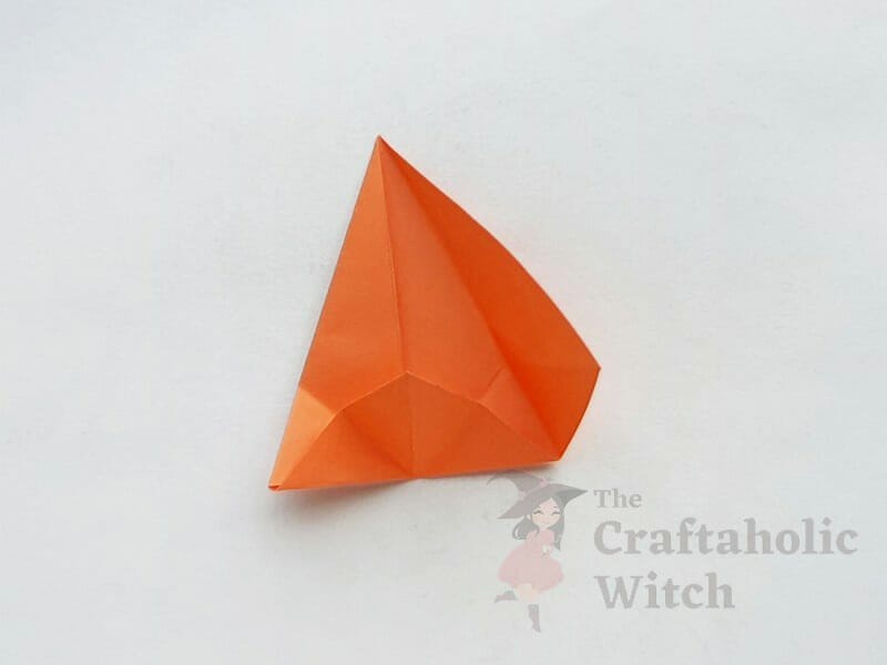 Folding origami maple leaf: Step 5