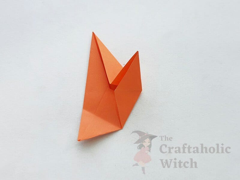 Folding origami maple leaf: Step 6
