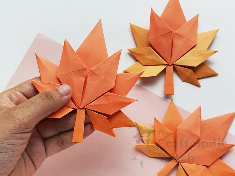 Folding origami maple leaf: Step 16