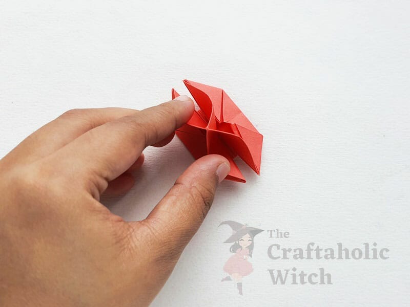 Step 16: Hold the Cross-Cross Pattern