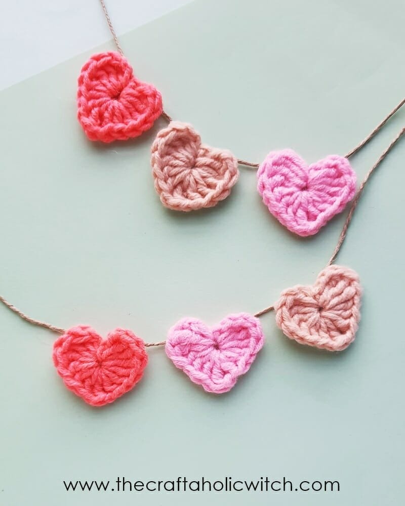 Easy Crochet: How to Crochet Hearts Cord for beginners. Free hearts cord  motif pattern & tutorial. | Crochet bracelet pattern, Crochet cord, Easy  crochet