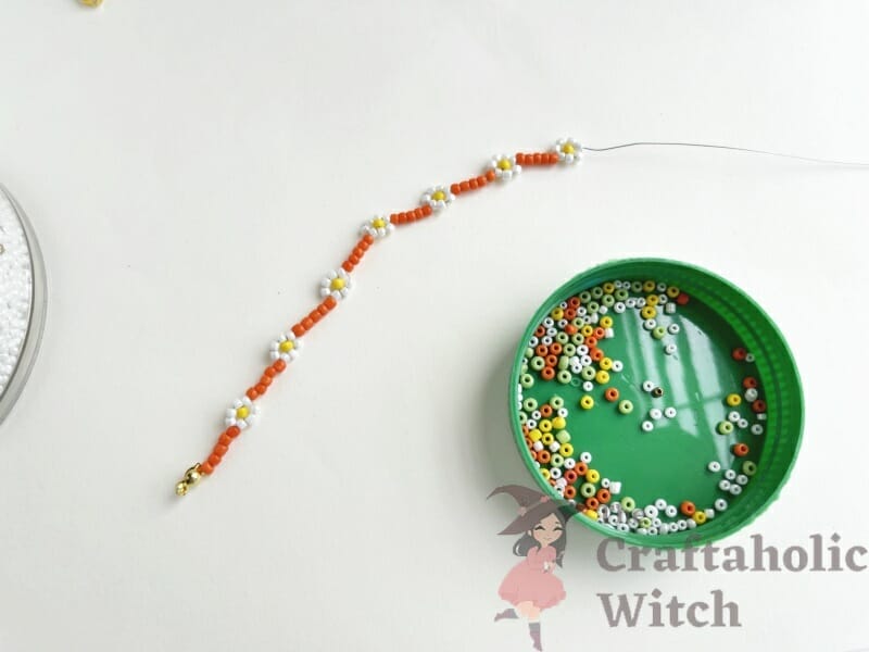 How to Make Flower Bead Bracelet (Daisy Chain Bracelet) The