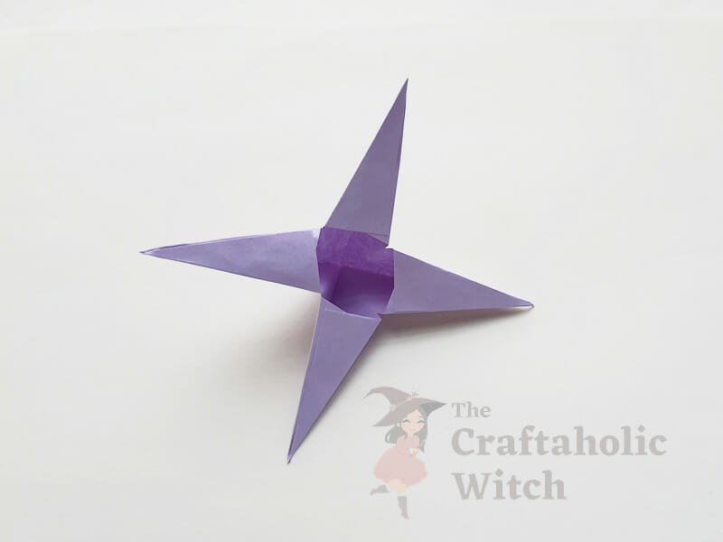 DIY 3D paper stars easy step by step - Chalking Up Success!