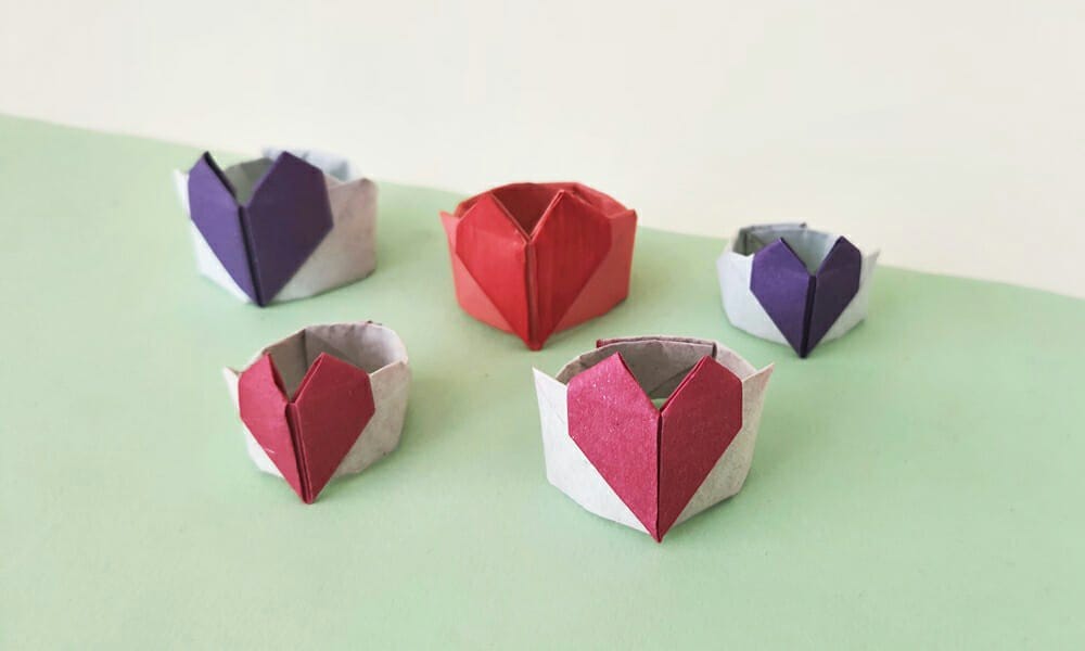 DIAMOND ring in the shape of an openwork origami diamond